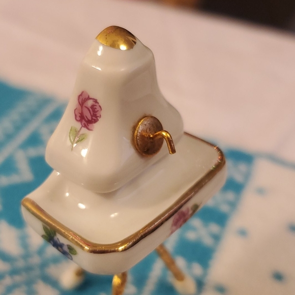 Limoges France Miniature Hand Wash Station - Picture 6 of 14